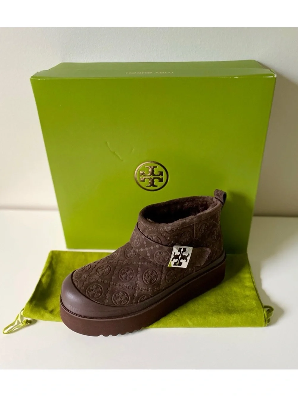 Tory Burch Women’s Mellow Shearling Platform Boots in Dark Cocoa Sz 7.5